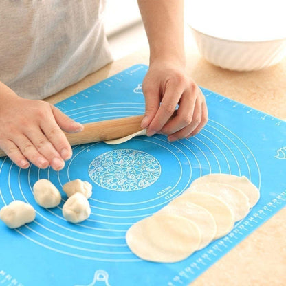 Non-Stick Fondant Rolling Mat Stretchable for Kitchen Roti Chapati (Baking Mat 50 * 40 cm)
